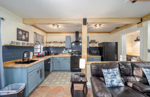 Historic Carriage House Downtown 2 bedroom 1 bath - Foto 16