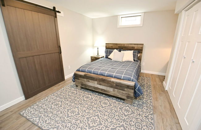 Modern 5 Bedroom Home Sleeps up to 12 15 min Walk to ND 2329 - Foto 28