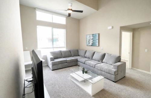 Luxury Residence Loft 3 Beds with Pool and Gym - Photo 3