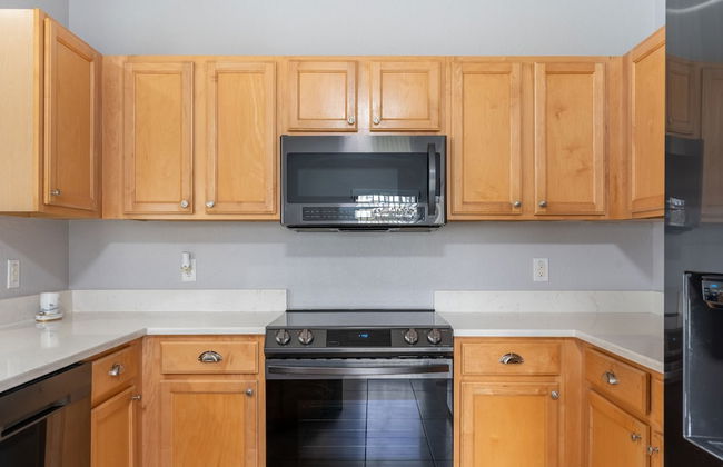 Poolside Serenity Near Disney World 4 Bedroom Home by RedAwning - Foto 15