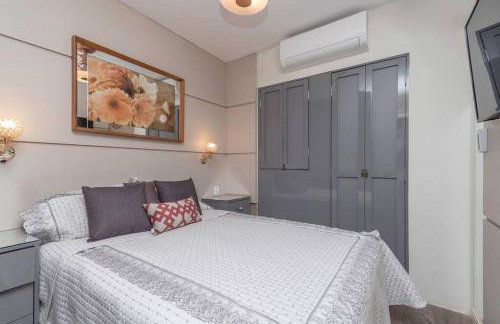 Flat surpreendente 5 pessoas em condomínio moderno 02 suites climatizados - Foto 34
