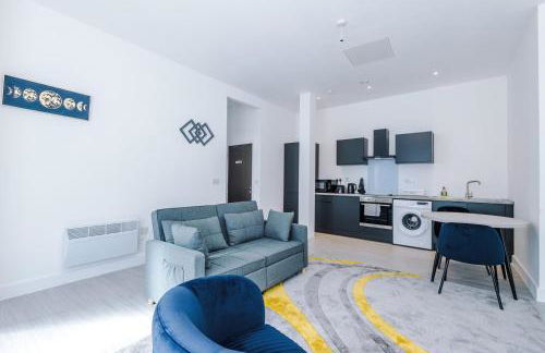 Cohost Partners Cozy Stay Heart of Warrington - Photo 7