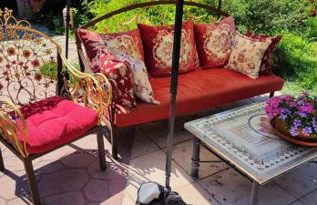 Refugio madera estilo árabe con estatuas, estanques y un pequeño zoo - Foto 42