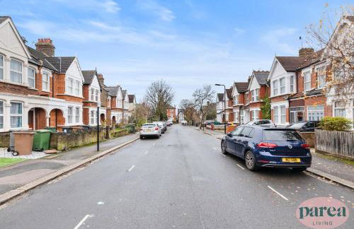 Parea Living - Leytonstone, 2-Bedroom Serviced Apartment, Free Parking, Remote Working - Foto 43