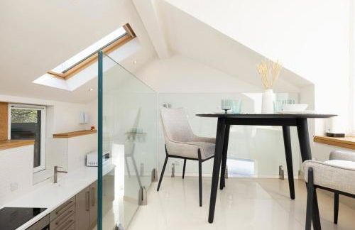 Argyl - The Foundry, A Bright One Bedroom House with Balcony - Photo 15