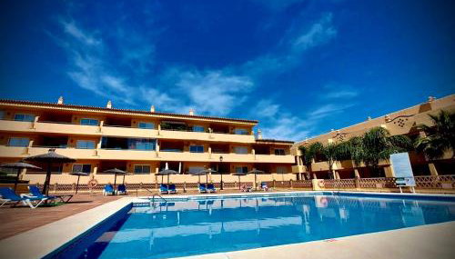 2 bed Elviria - 65sqm Terrace - Pools - Walk to Beach - Foto 4
