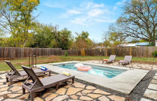 Manchaca 4 bedroom sleeps 10 Pool and Hot tub - Photo 55