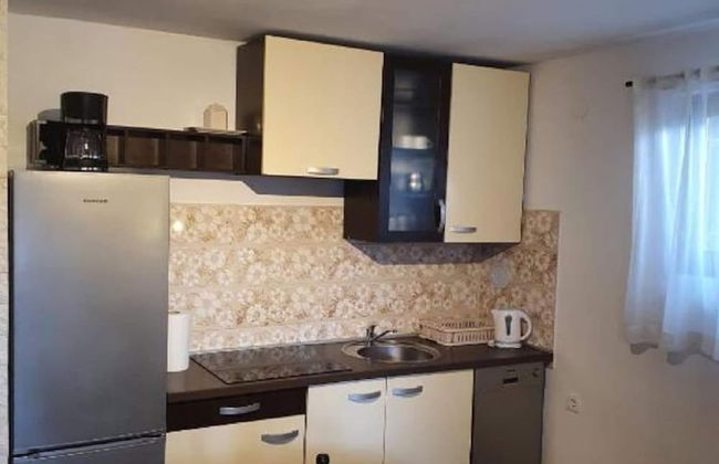 Sunny Pool Apartments - One Bedroom Apartment - Foto 3