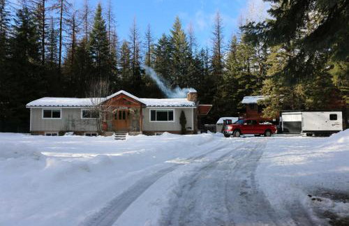 Quaint Priest Lake Cabin with Patio Less Than 1 Mi to Lake! - Foto 23
