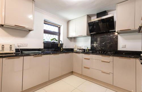 Carey House Long Stays Free Parking and WI-FI - Foto 19