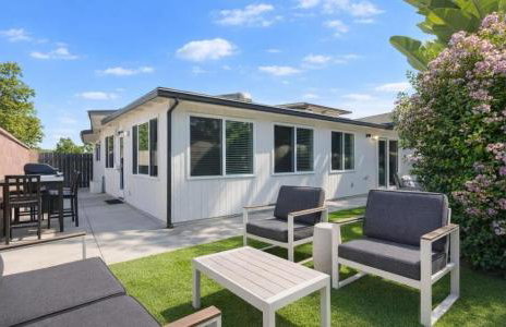Spacious Disneyland 5 Bedroom 4 Bath House with Game Room - Foto 12