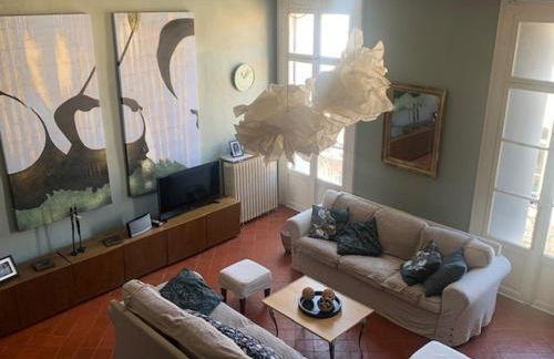 Spacieux et lumineux duplex arty au centre de Sète - Photo 1