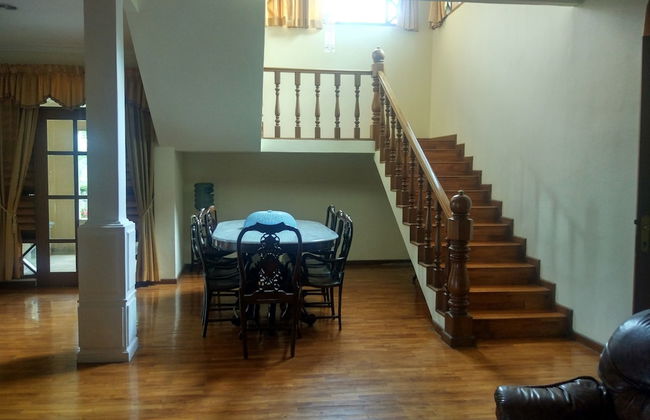 Villa Beverly Hills Puncak for 50 pax - Photo 8