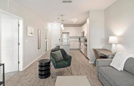 Landing Incredible 2BD Pool Clubhouse - Foto 35