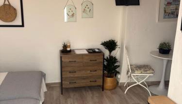 Estudio a 10 minutos del Puerto Banus - Photo 3