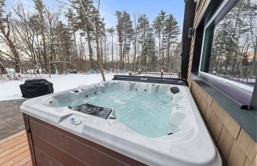NEW Modern Barrel Getaway HOT TUB & Game Room - Foto 28