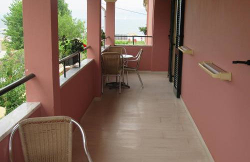 Biscoutsis Apartments & Studios - Foto 33