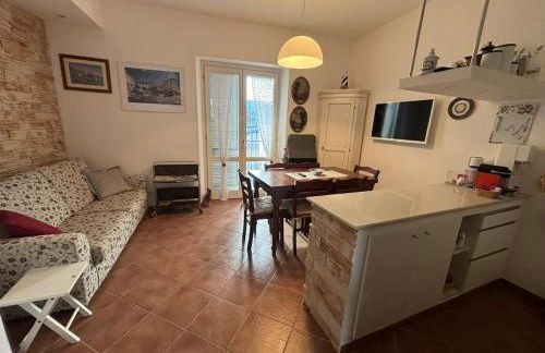 With your feet in the lake - Photo 15