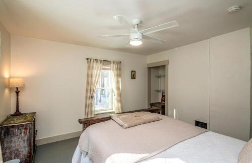 Whispering Waters Farmhouse and Wedding Barn - Foto 46