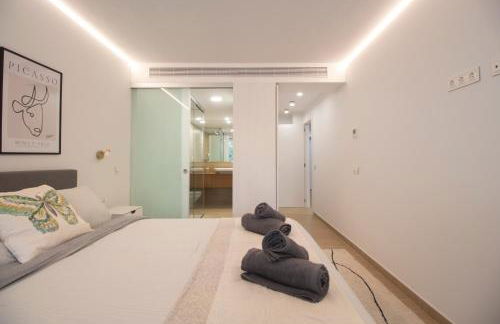 Sea View Apartment Near The Beach - Photo 16