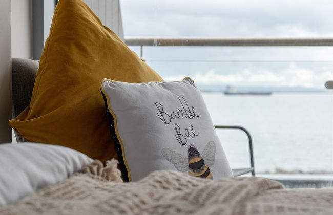 Galway Bay Sea View Apartments - Photo 20