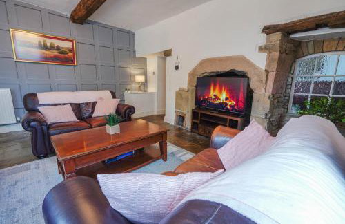 Bulls Head Historic Home With Garden And Hot Tub - Photo 29