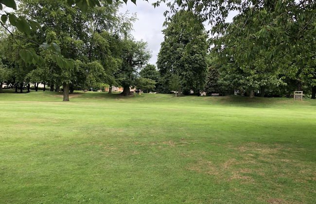 Superb Apartment With Sky Glass TV and Netflix - Foto 38