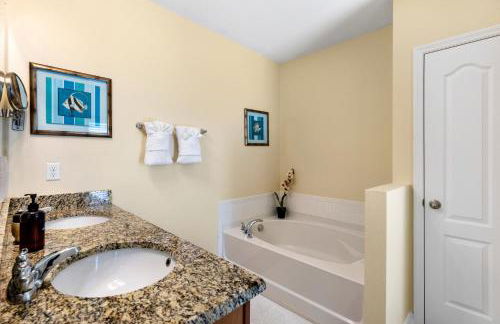 Extended Pool Deck - South Facing - Pool & Spa - Game Room - Family Friendly - Nr Disney - Foto 29