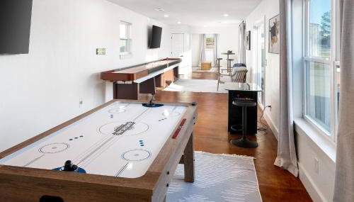 Lakefront Gem with Hot Tub and Game Room in Graford - Foto 4
