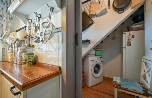 2 Bedroom Amazing Home In Vrtlinovec - Foto 21