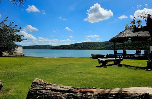 Conforto à beira da lagoa - Foto 36