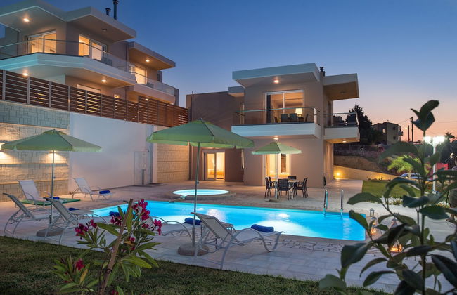 Marjorie Villa - Photo 1