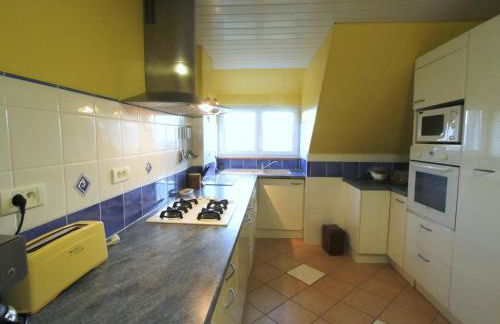 Maison familiale à Orbey, 3 chambres, parking privé, espace vert, jeux pour enfants - FR-1-744-26 - Foto 3