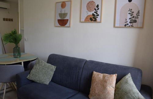 Élégant T2 à Bron, Tramway à 2min, Box Parking, 4Personnes - Foto 9