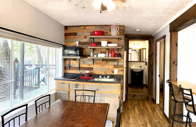 Calm Waters Cabin Resort - Photo 48