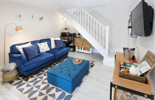 Castle Hideaway in the Cotswolds - Photo 6