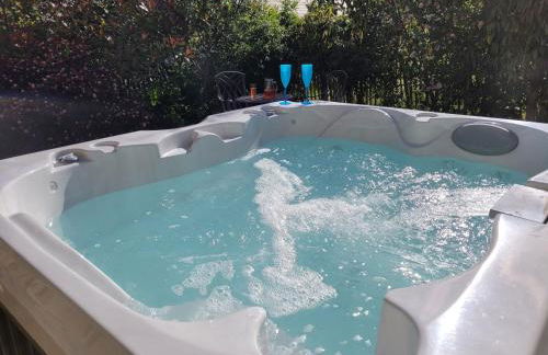 Dolgoy Coach House Loft - Photo 10