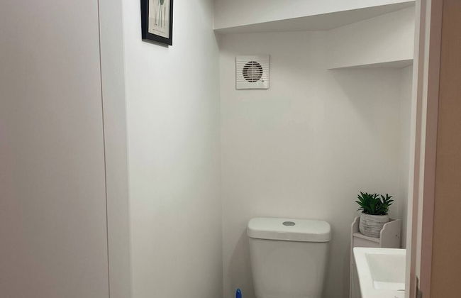 Linda Casa Familiar, Segura Y Muy Buena Ubicación - Photo 9