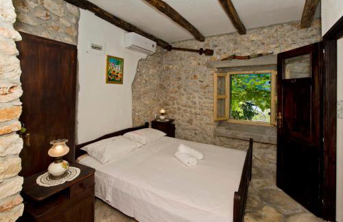 Sunset Haven Villa in Zarace Hvar - Photo 8