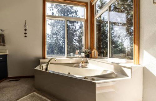 Breathtaking Lake Fernan Views & Cozy Comforts - Foto 46