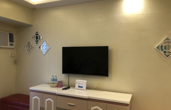 I.T PARK CEBU TWIN BED DELUXE FREE FAST WIFI & POOL - Foto 12