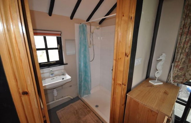 Croyde BAY Lodge 1 Bedroom - Photo 16