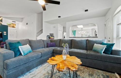 Cowboy Pool - Large Patio - King Bed - Firepit Table - Pet Friendly - Photo 8