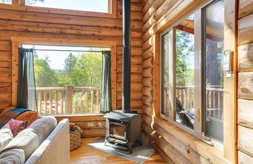 Walk to Pine Mountain Lake: Spacious Family Cabin - Photo 9