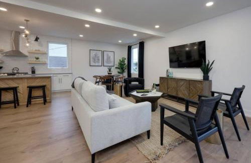 Skyline Luxury - Rooftop Deck- King Suites-Garage - Foto 6