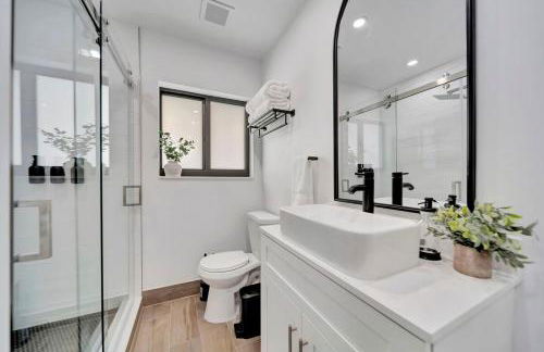 Waterfront Unit #2 20 Min Walk to Beach and Shops - Foto 6