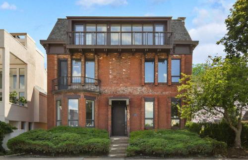 HostWise Stays - Grandview Balcony with Stunning Skyline Views - Foto 53