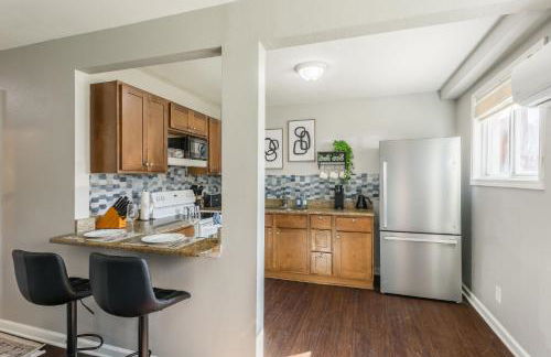 Apartment Kansas City 15mins to KCI with a KING bed and work desk - Foto 20