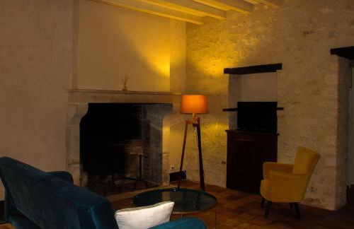 Gîte haut de gamme près de l'Abbaye de Noirlac - Séjour tout confort avec jardin et terrasses - FR-1-586-13 - Foto 21