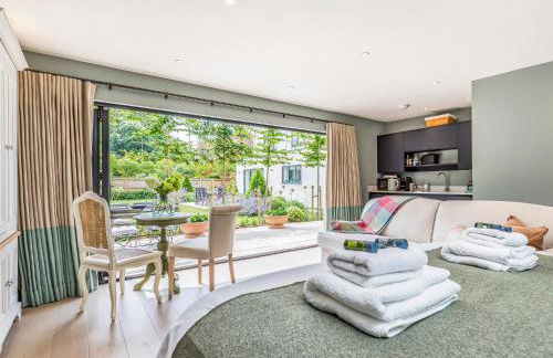 Charming Bosham Garden Lodge - Pass the Keys - Foto 16